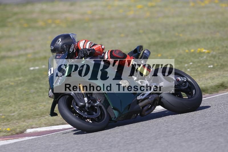 /06 08.04.2026 Cornu Master School ADR/Gruppe blau/21